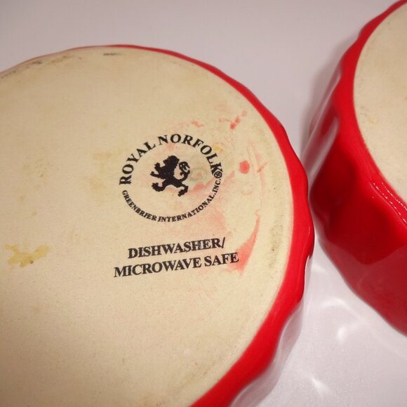 2 Round Royal Norfolk Red & White Ribbed Mini Casserole Dishes Baking Quiche - Picture 7 of 7